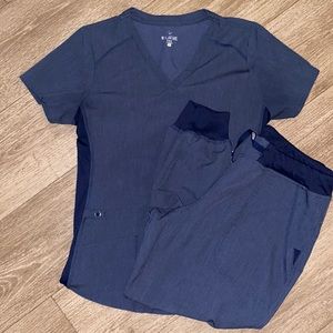 MEDCOUTURE Scrubs